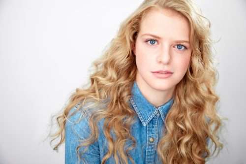 10 mb Headshot - Ashley Everhart