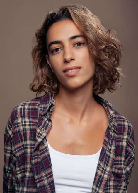 LeanneVelednitsky_Headshot2023 - Leanne Velednitsky