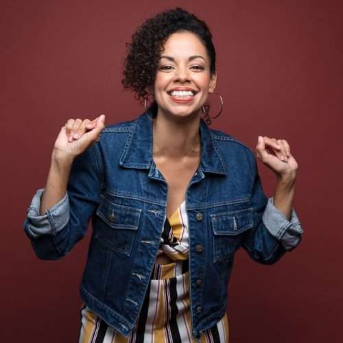 Suni Reyes HeadShot - Suni Reyes
